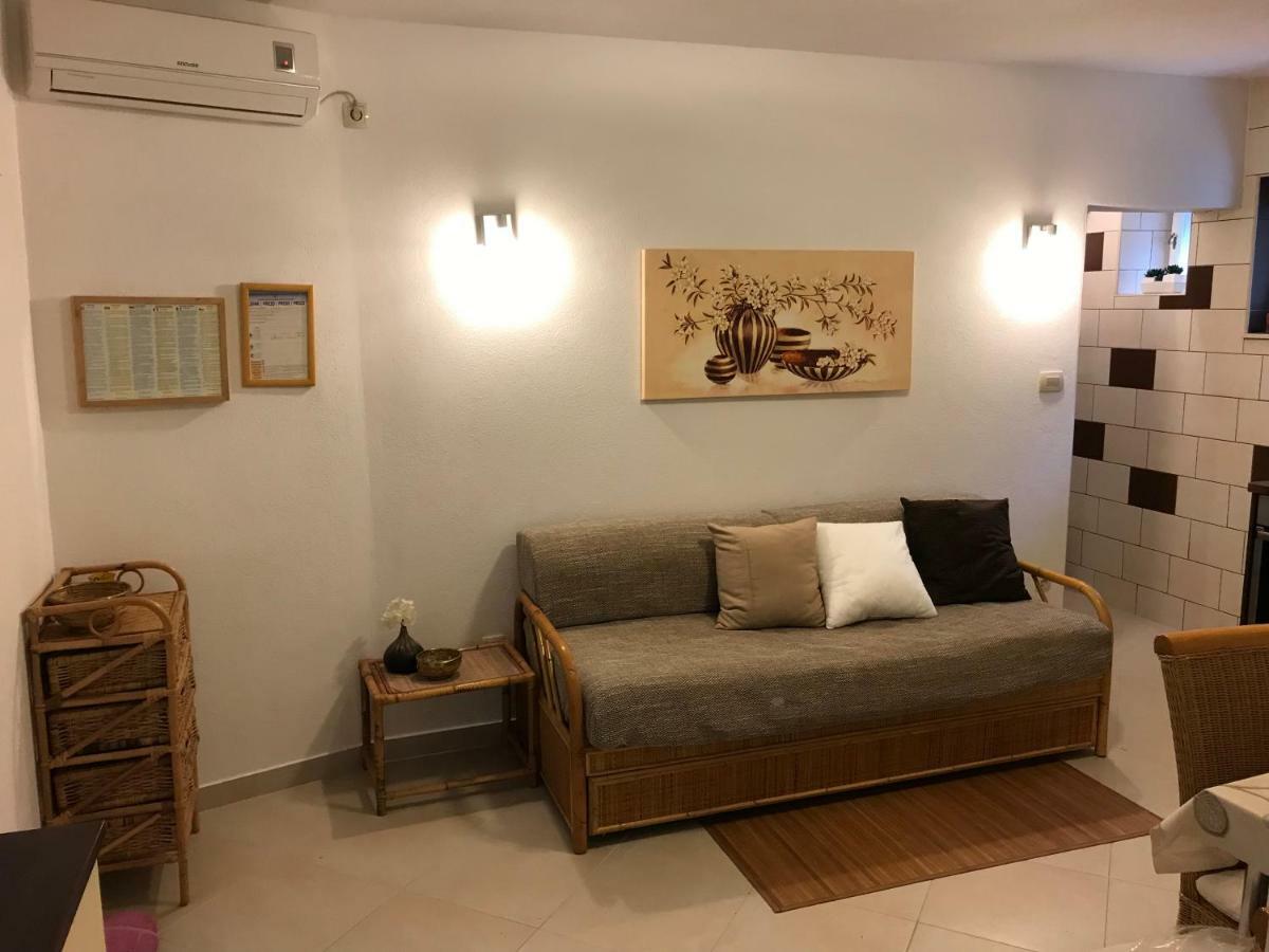 Apartman Dvor Makarska Luaran gambar